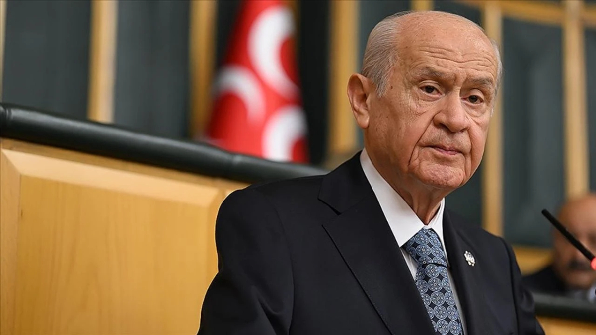 Devlet Bahçeli’den ‘Özgür Özel’ paylaşımı: Saldırıya tepki gösterdi